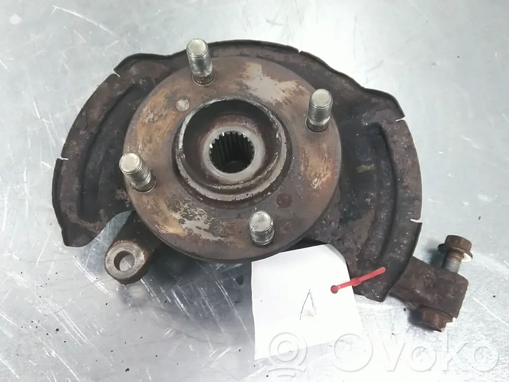 Suzuki Alto Achsschenkel vorne 