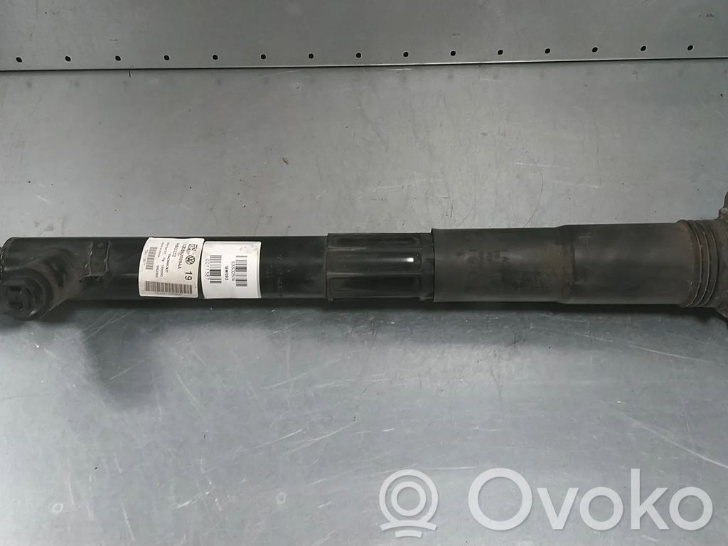 Volkswagen PASSAT B8 Stoßdämpfer hinten 