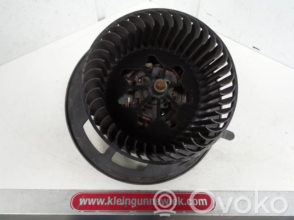 BMW 3 E90 E91 Pečiuko ventiliatoriaus reostatas (reustatas) 