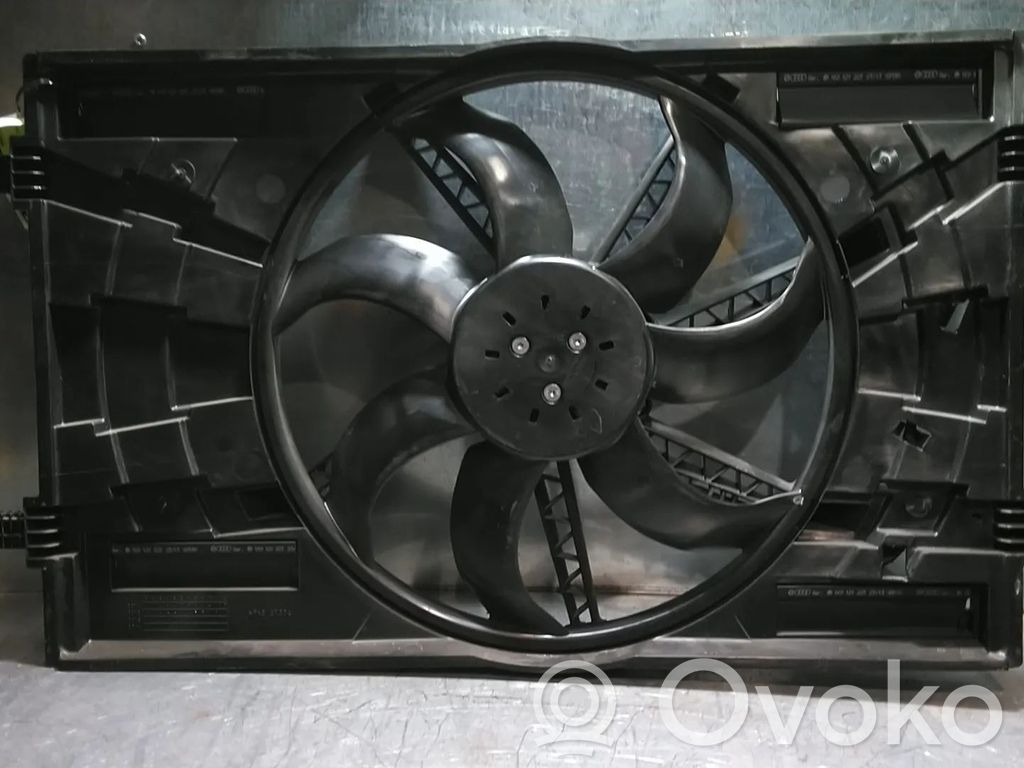 Volkswagen Golf VII Osłona wentylatora chłodnicy 