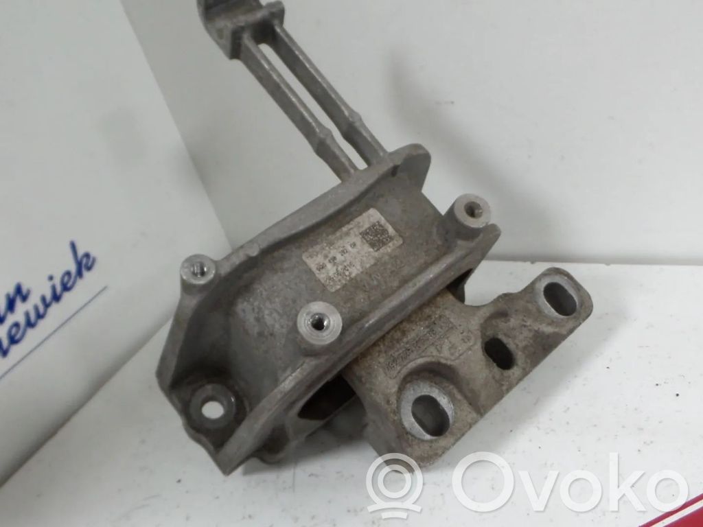 Volkswagen Golf Sportsvan Engine mount bracket 