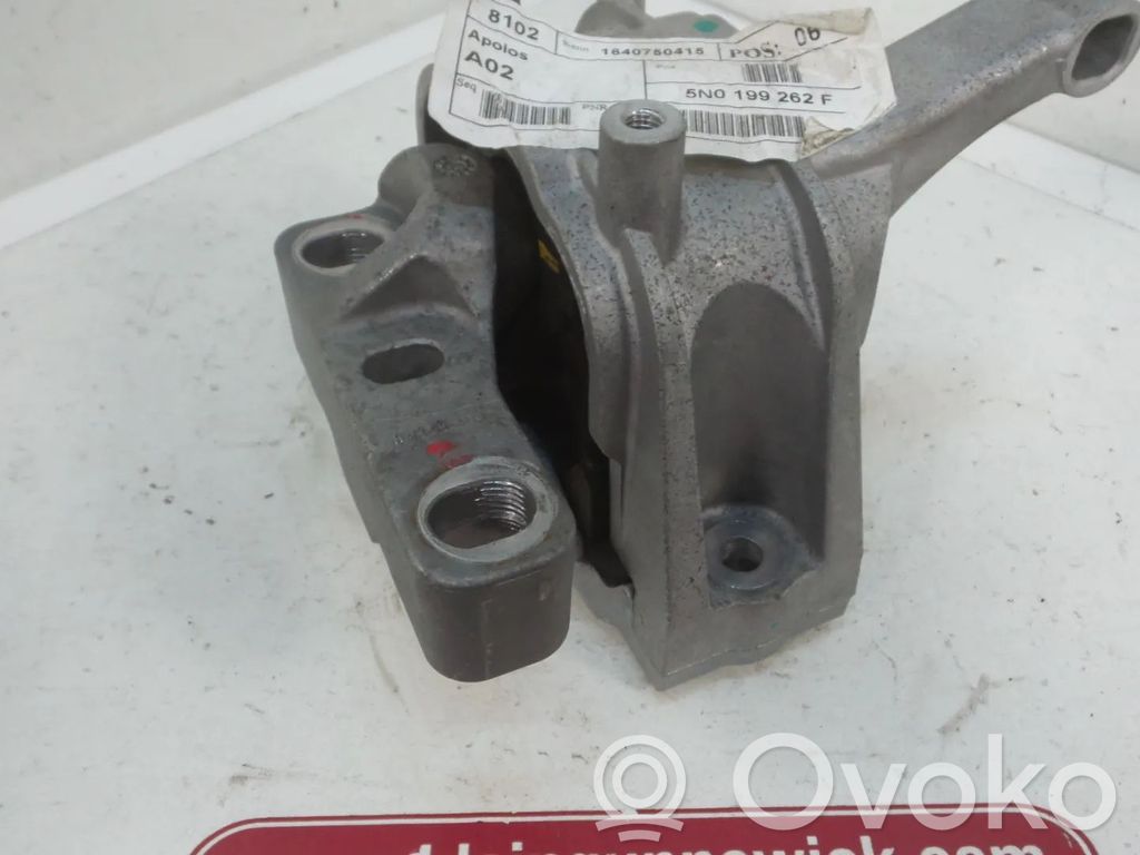Wspornik / Mocowanie silnika   5N0199262F,5N0199262E,DFMA
