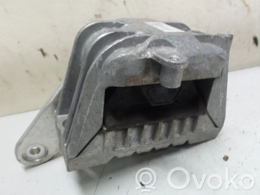Audi Q3 8U Soporte de montaje del motor 