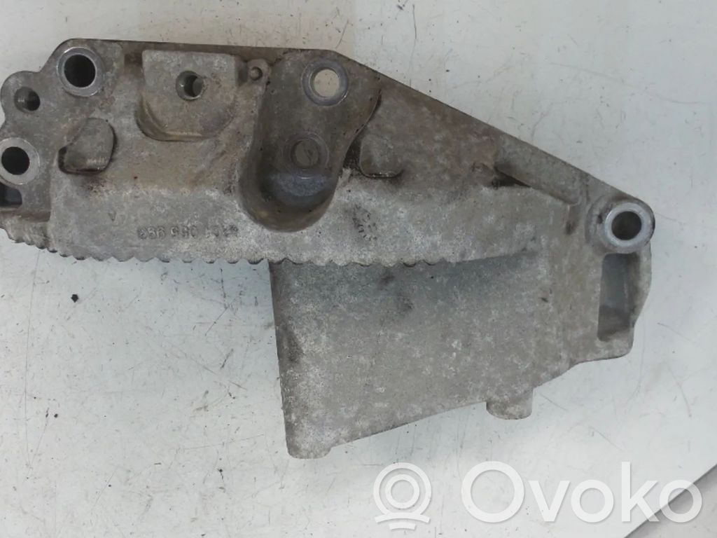 Engine mount bracket   8201055993