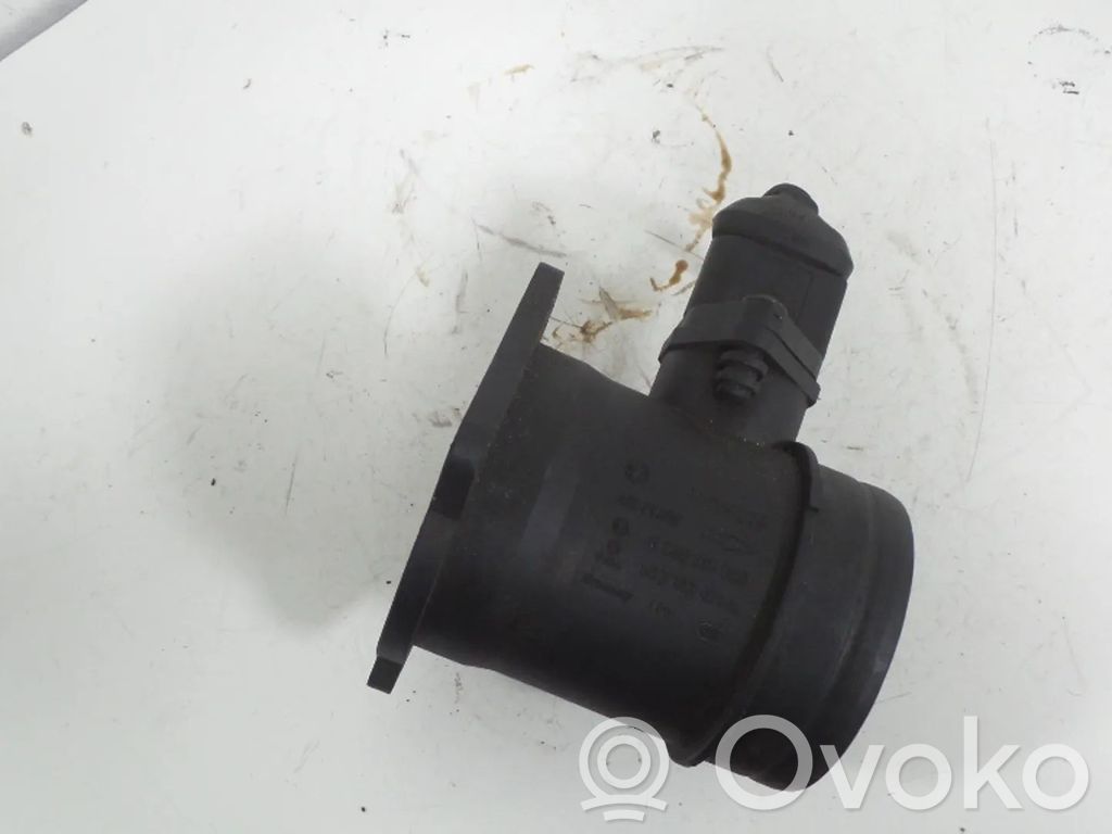 Audi A4 S4 B6 8E 8H Przepływomierz masowy powietrza MAF 