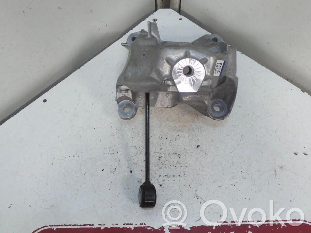 Audi Q5 SQ5 FY Engine mount bracket 