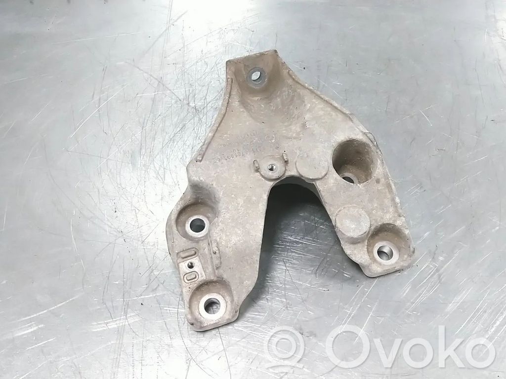 BMW 4 F32 F33 Engine mount bracket 
