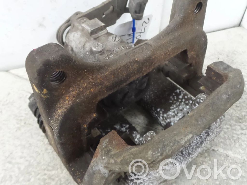 Vauxhall Astra K Tylny zacisk hamulcowy 