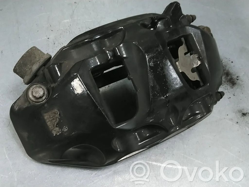 Zacisk hamulcowy przedni   8W0615108F,8W0615106ED,8W0615108AE