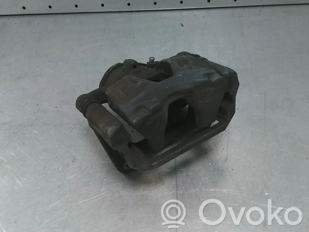 Audi A4 S4 B9 Tylny zacisk hamulcowy 