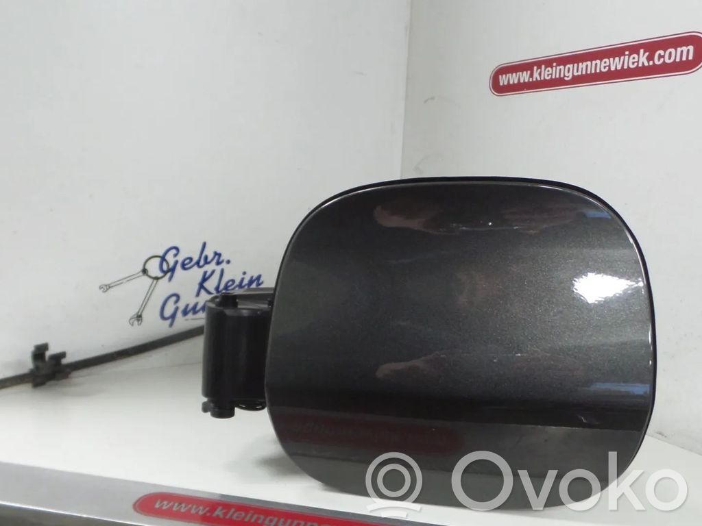 Szyjka / Wkład wlewu paliwa   JX7BA27936DE