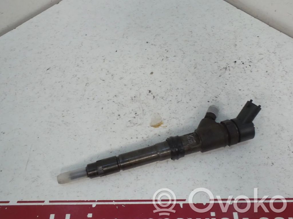 Iveco Daily 35.8 - 9 Inyector de combustible 