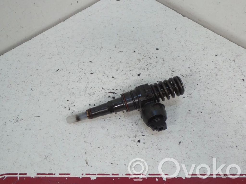 Audi A4 S4 B6 8E 8H Injector combustibil 