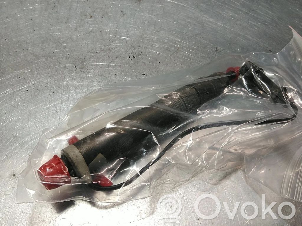Volkswagen PASSAT B5 Fuel injector 