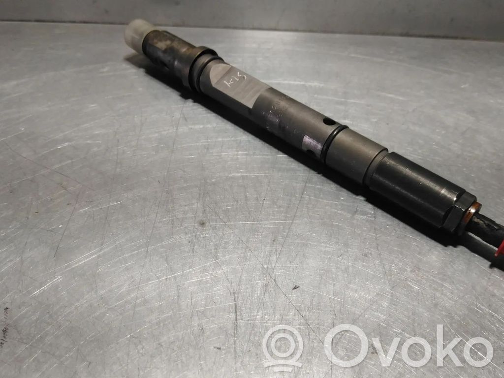 Inyector de combustible   059130201B,0432133818,AKN