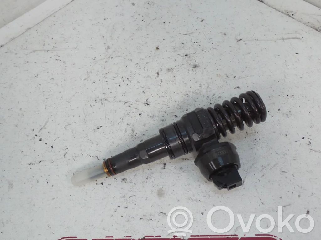 Volkswagen Polo Inyector de combustible 