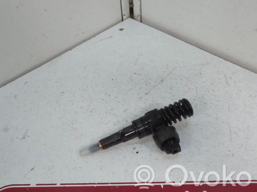 Volkswagen Touran I Injector combustibil 