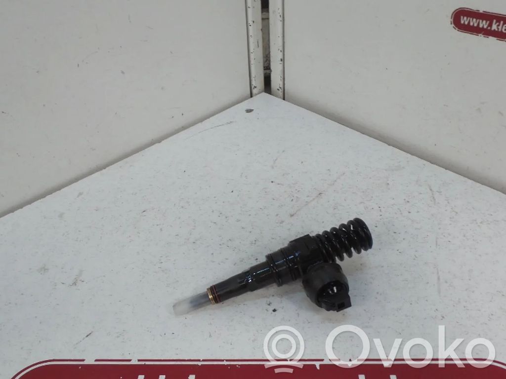 Volkswagen Touran I Injector combustibil 