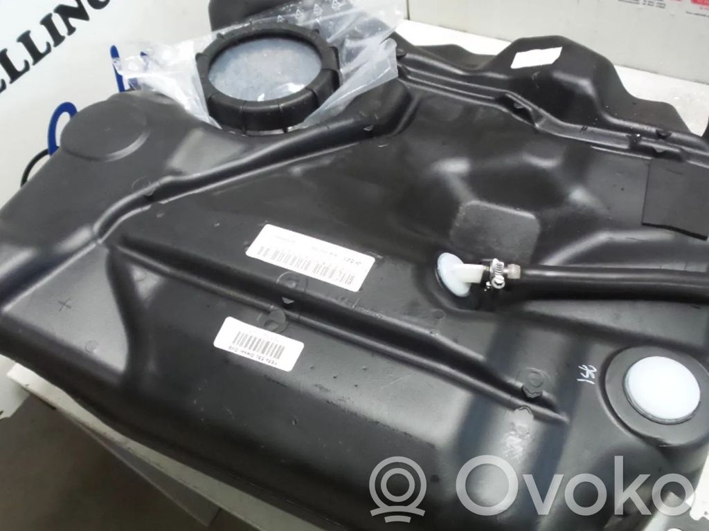 Volvo V40 Polttoainesäiliö 