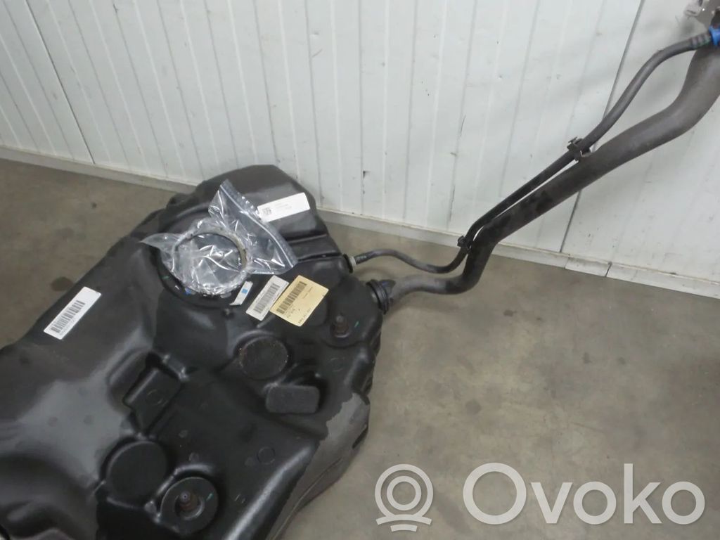 Polttoainesäiliö   8W6201060A,8W6201021