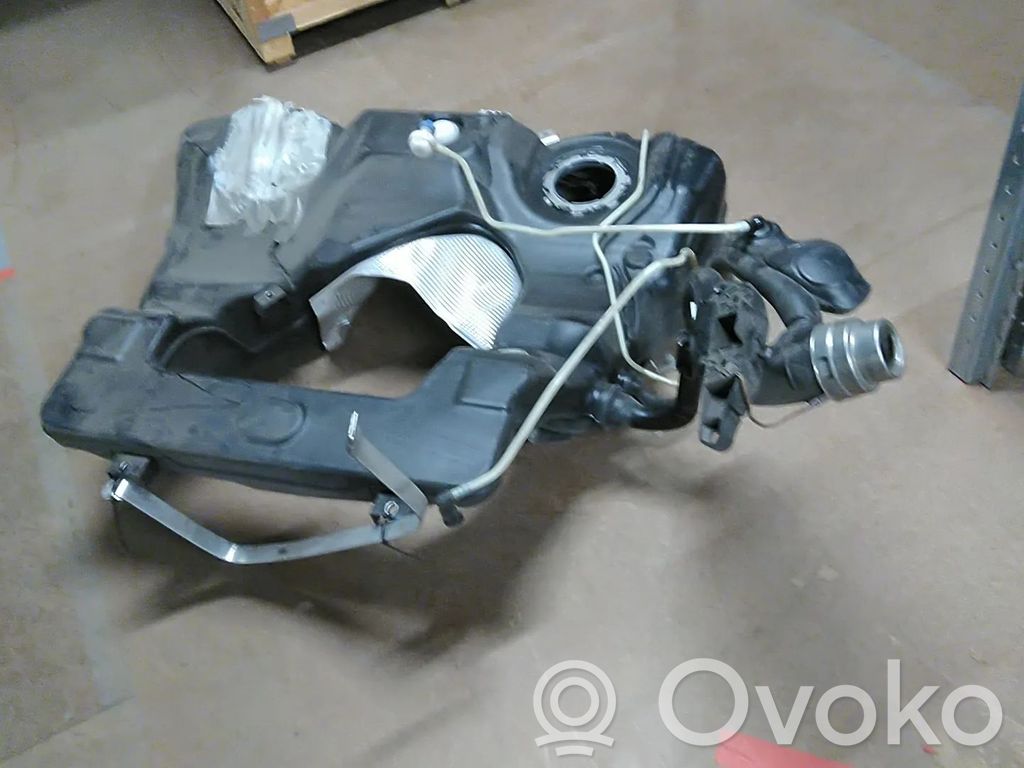 Volkswagen PASSAT B7 Polttoainesäiliö 