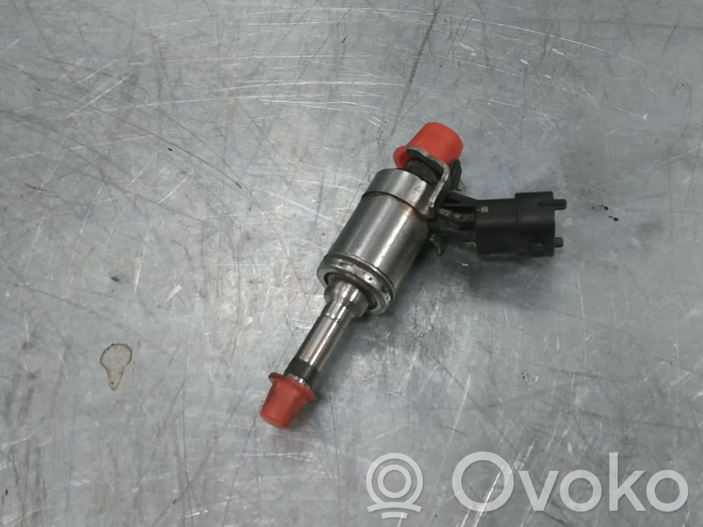 Ford Focus Fuel injector 