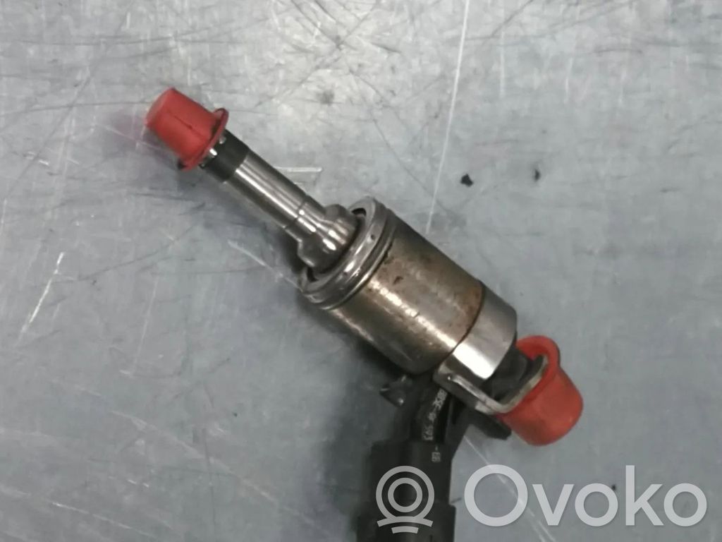 Ford Focus Fuel injector 