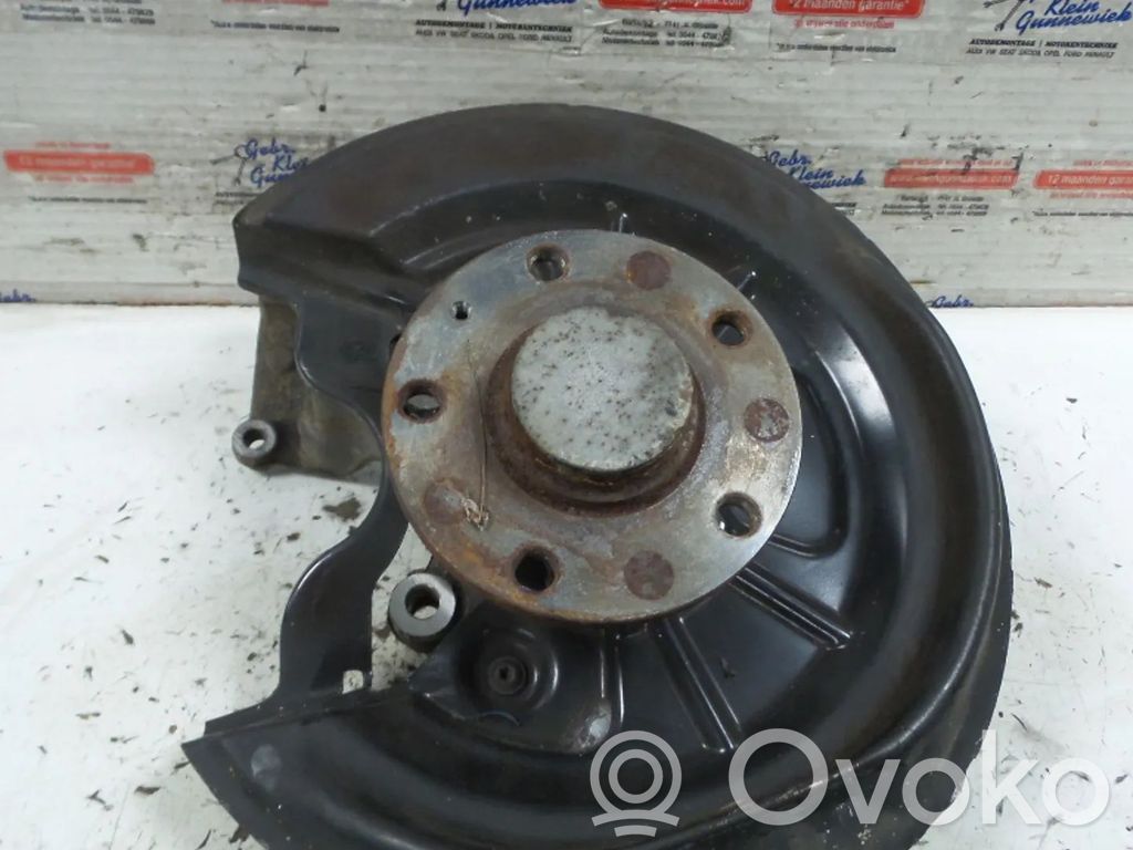 Volkswagen Golf VI Achsschenkel hinten 