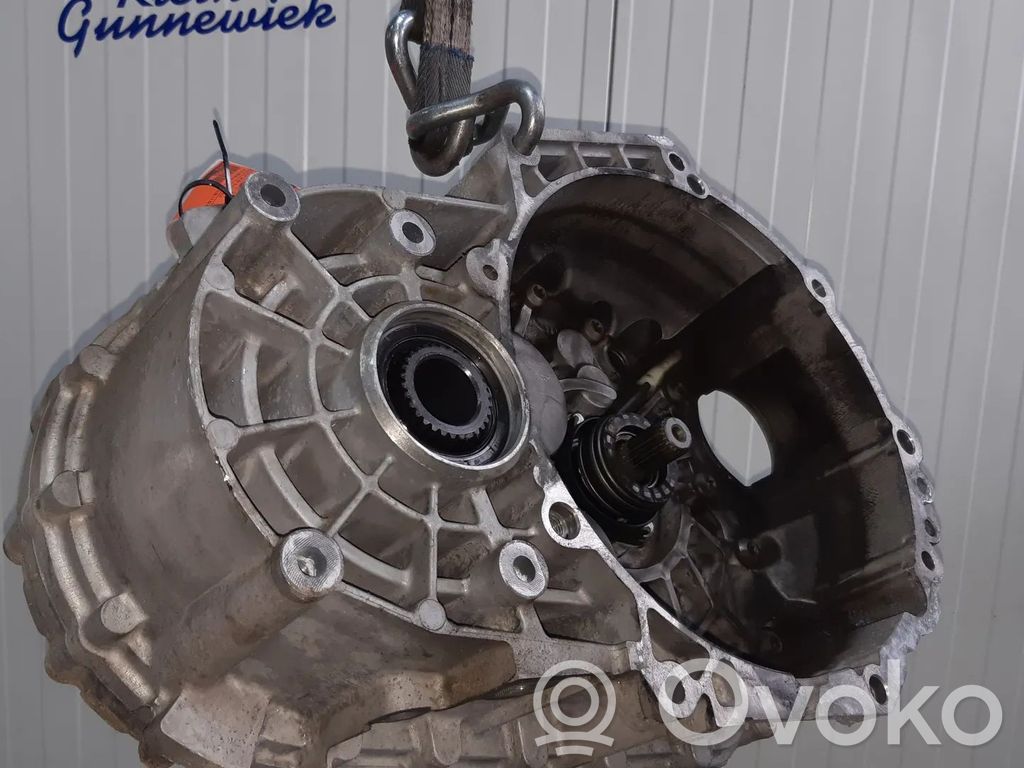 Volkswagen Golf VII Cutie viteze manuală cu 5 trepte 