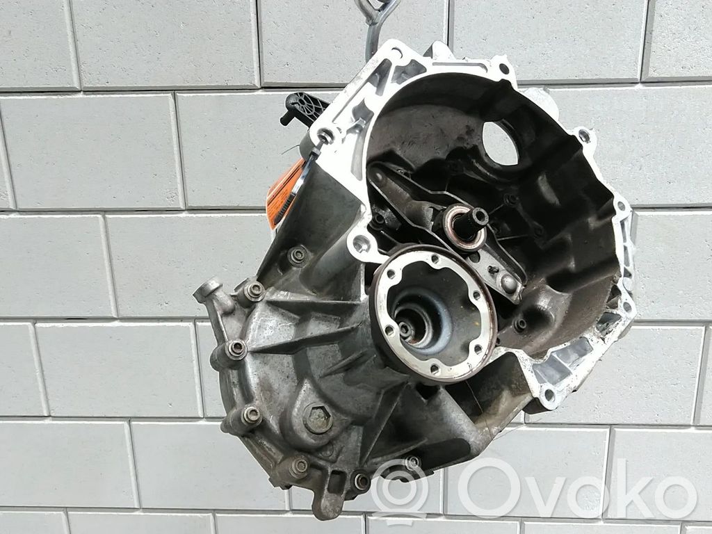Volkswagen Golf VII Manualna 5-biegowa skrzynia biegów 