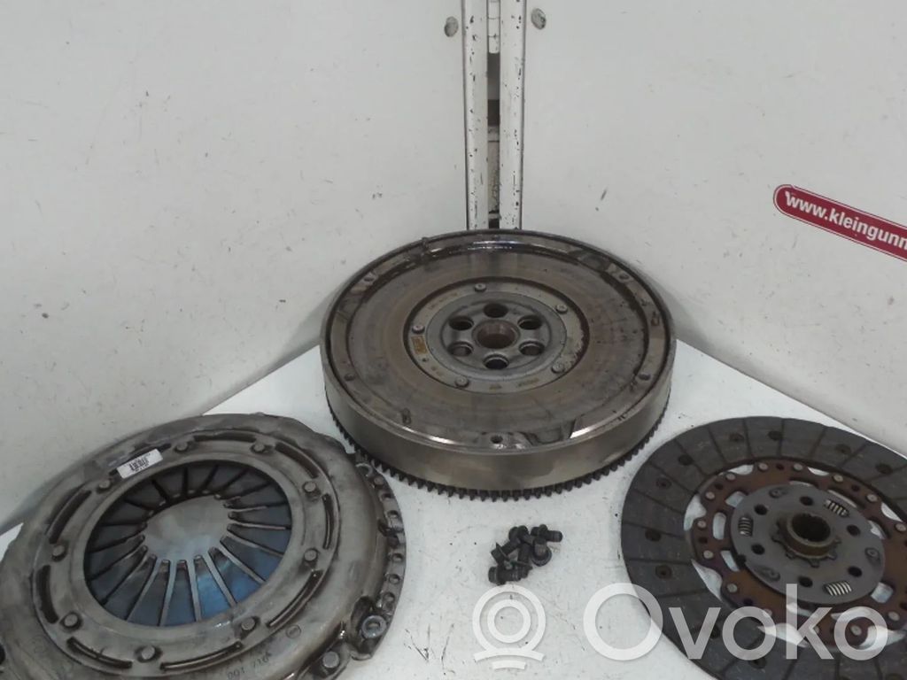 Flywheel   FM516477DD,1916431,2028458,2521670,415053710,BG916477CA,FM516477DC,FM516477DE,FM517550AA,FM517563AA,RMFM516477DD