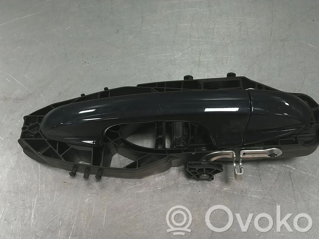 Ford Fiesta Osłona klamki drzwi przednich 
