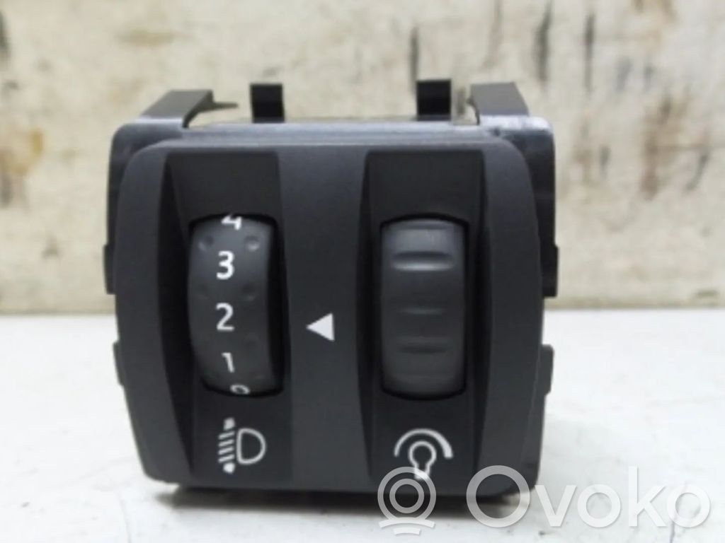 Renault Trafic III (X82) Otros repuestos del interior 