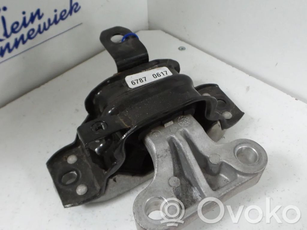 Opel Karl Gearbox mount 