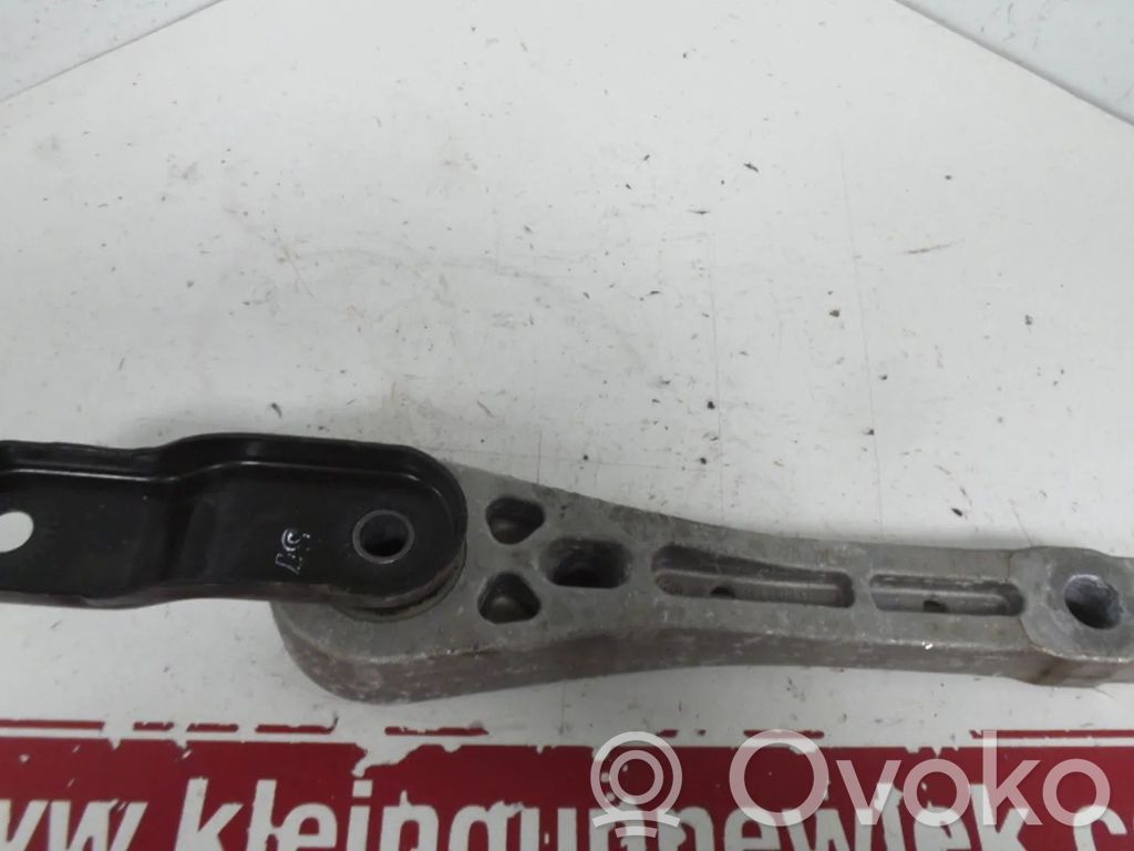 Volkswagen Caddy Gearbox mount 