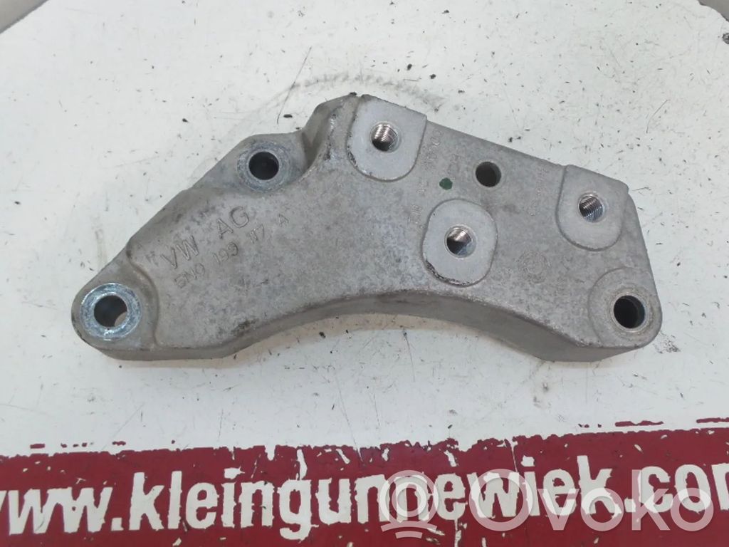 Volkswagen Tiguan Gearbox mount 