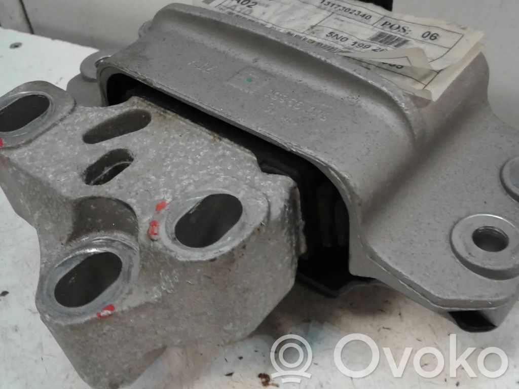 Mocowanie / Uchwyt skrzyni biegów   5N0199555,NGH