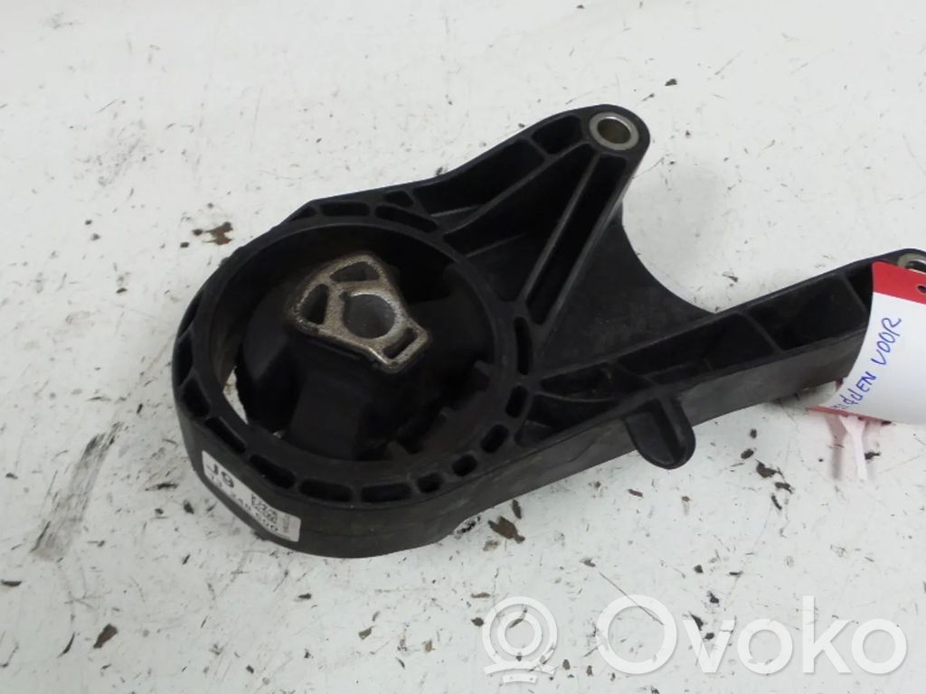 Opel Astra J Soporte de la caja de cambios 