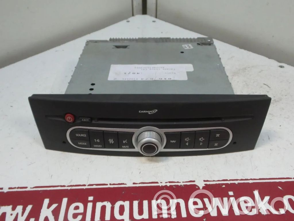 Renault Laguna II Stacja multimedialna GPS / CD / DVD 