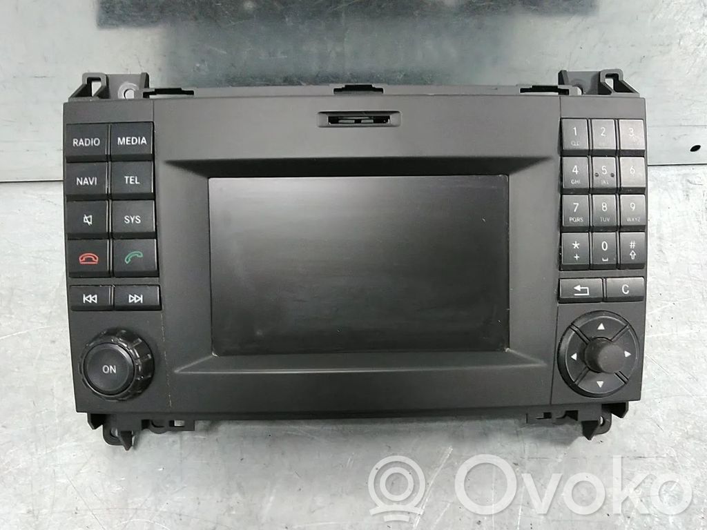 Volkswagen Crafter Stacja multimedialna GPS / CD / DVD 