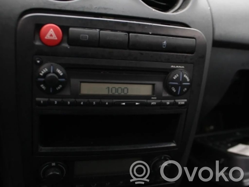 Seat Ibiza III (6L) Panel / Radioodtwarzacz CD/DVD/GPS