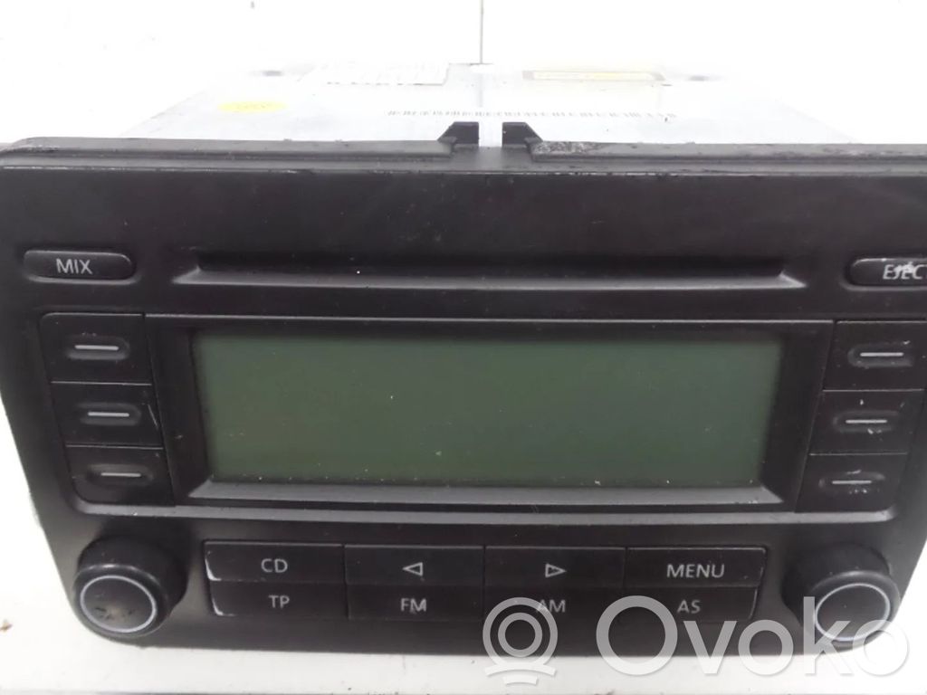 Volkswagen Golf V Panel / Radioodtwarzacz CD/DVD/GPS 