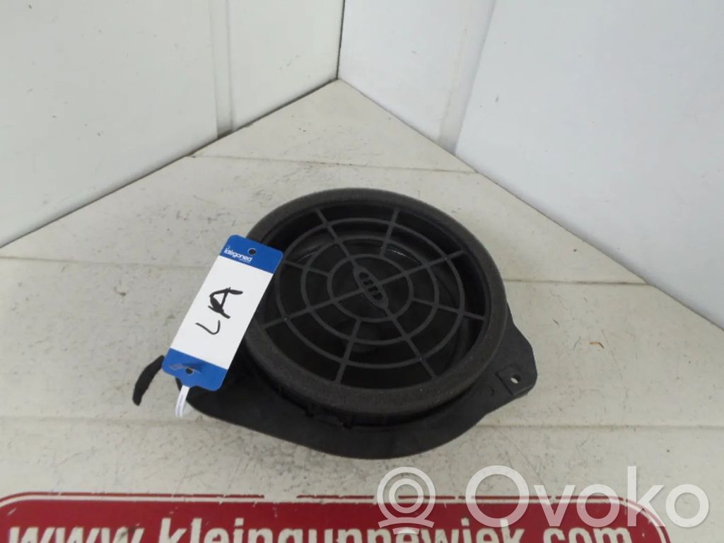 Audi A1 Głośnik drzwi przednich 