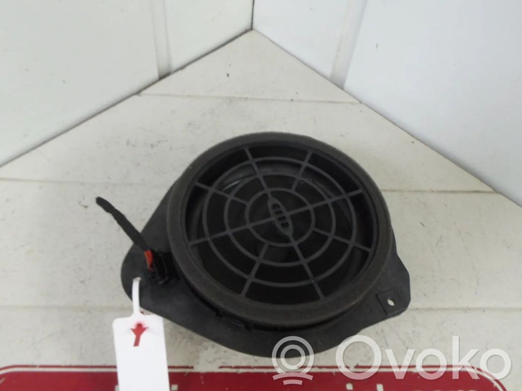Audi A1 Etuoven kaiutin 