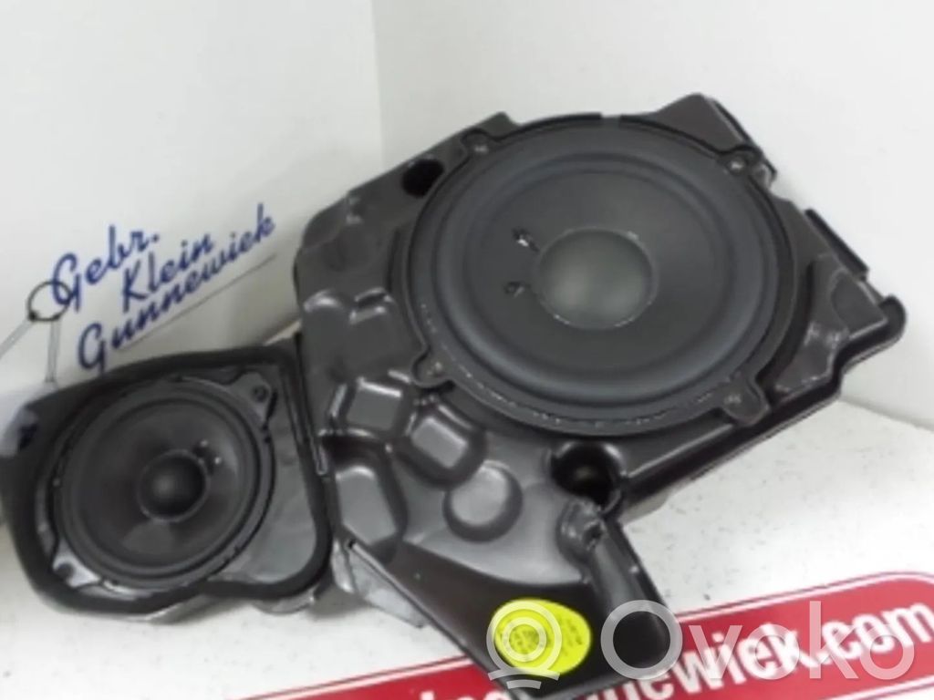 Audi A8 S8 D5 Etuoven kaiutin 