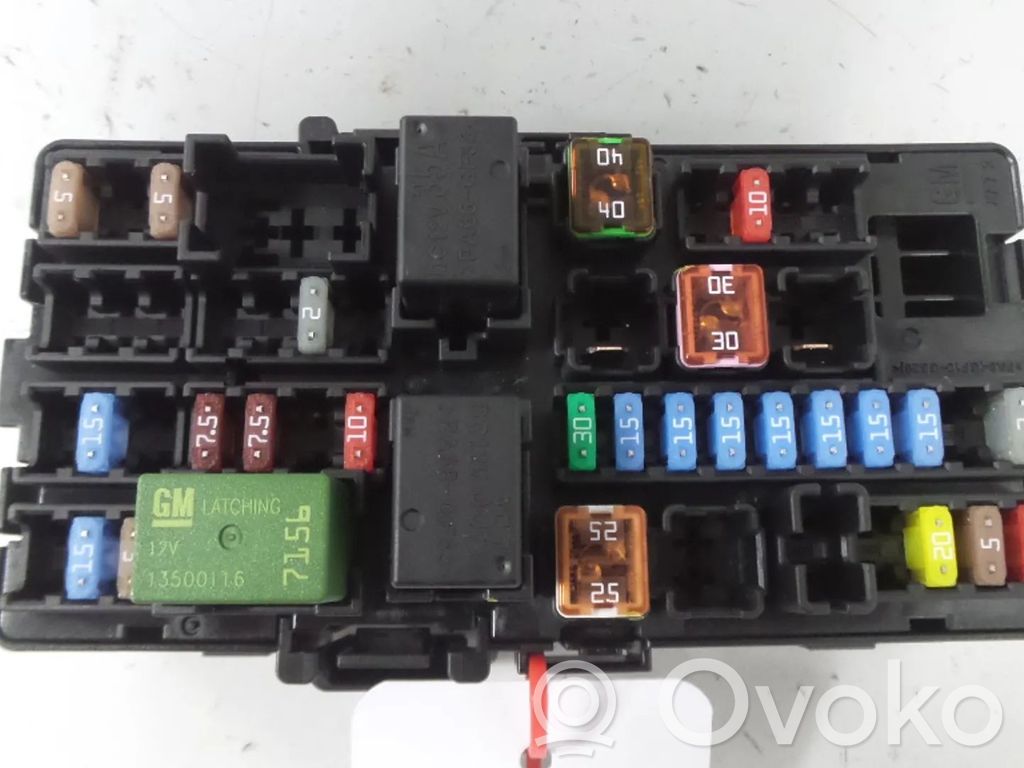 Opel Karl Fuse module 