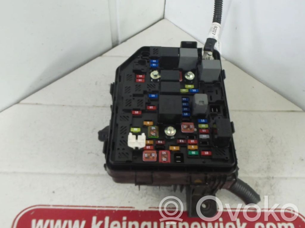 Opel Karl Módulo de fusible 