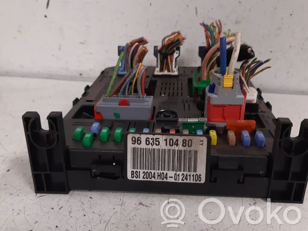 Sulakemoduuli   21676031,28119738,9663510480