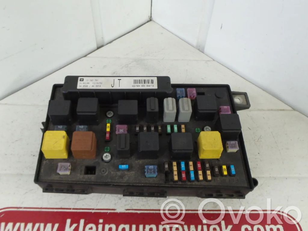 Opel Astra H Modulo fusibile 