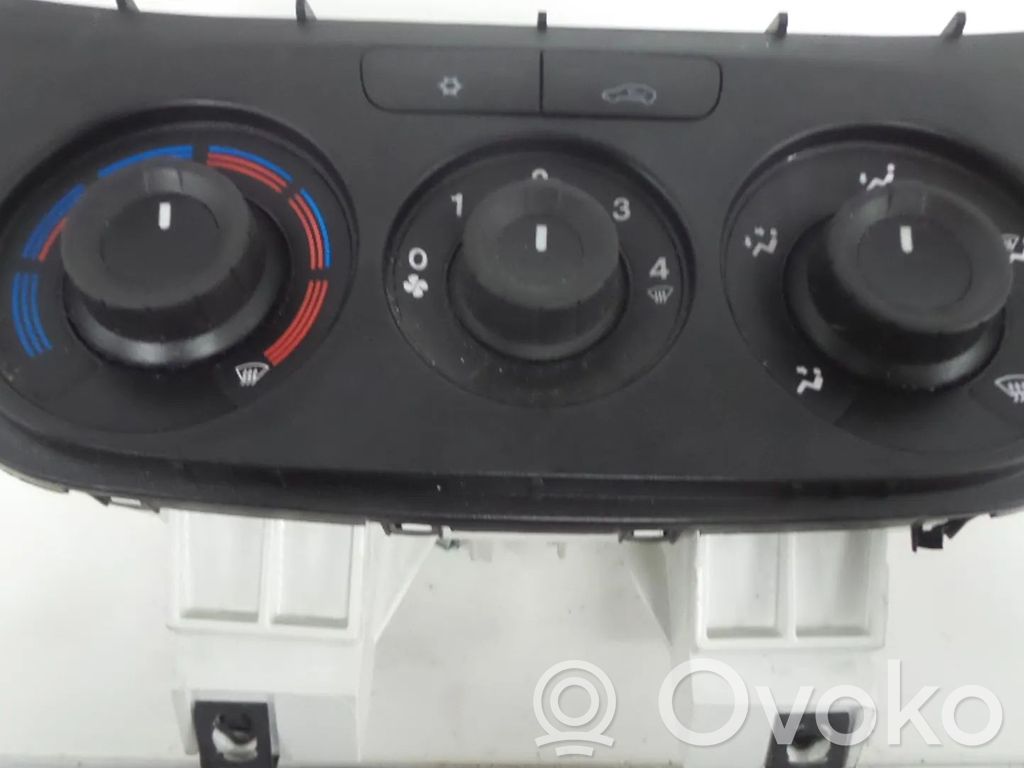 Opel Combo D Climate control unit 